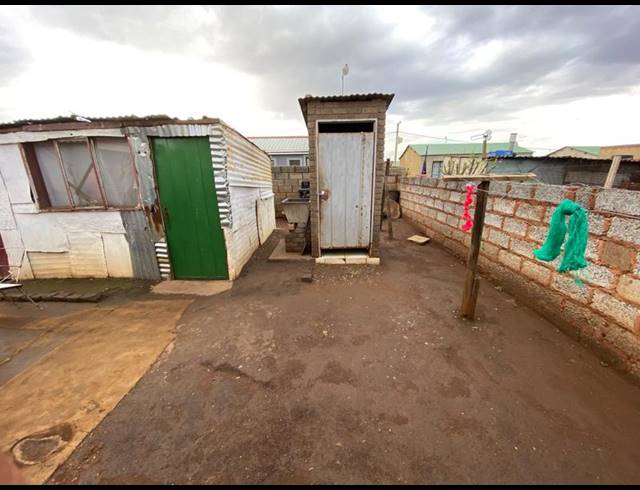 2 BEDROOM HOUSE FOR SALE IN PALM RIDGE EXT 2